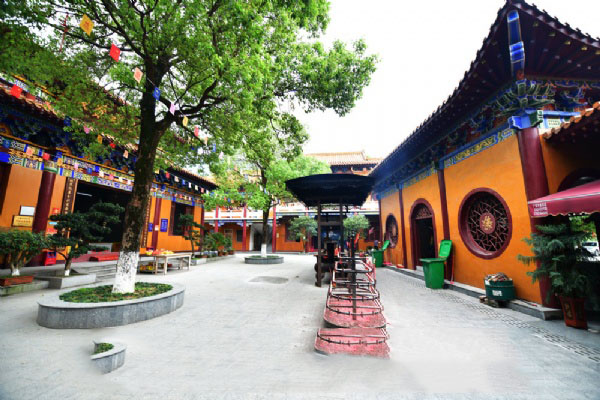 清远兴隆古寺