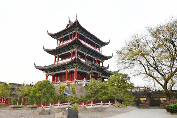 八境台