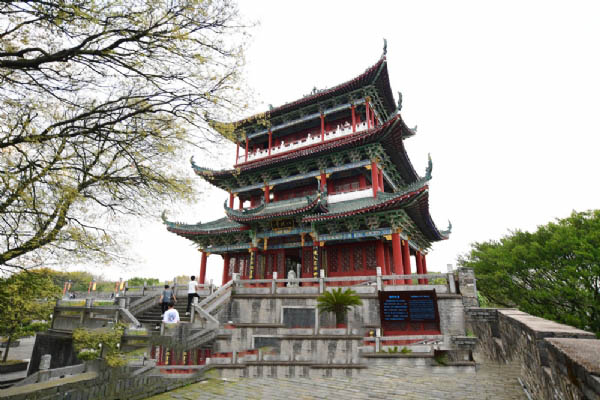 八境台