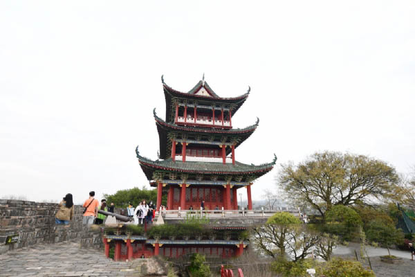 八境台